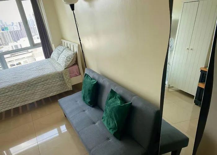 Makati Penthouse With Stunning Skyline View Apartment *