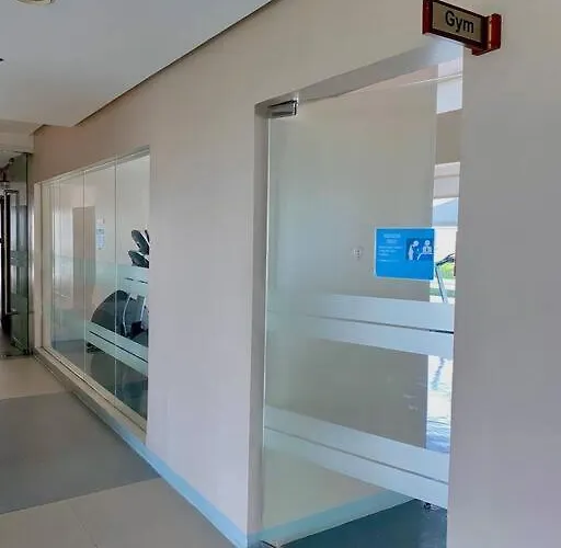 Makati Penthouse With Stunning Skyline View Manila