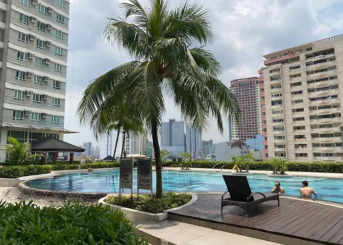Makati Penthouse With Stunning Skyline View *